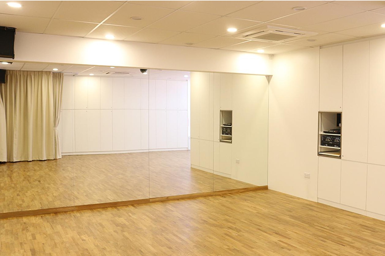 Dance Studio near Chinatown: 1-3 pax-0